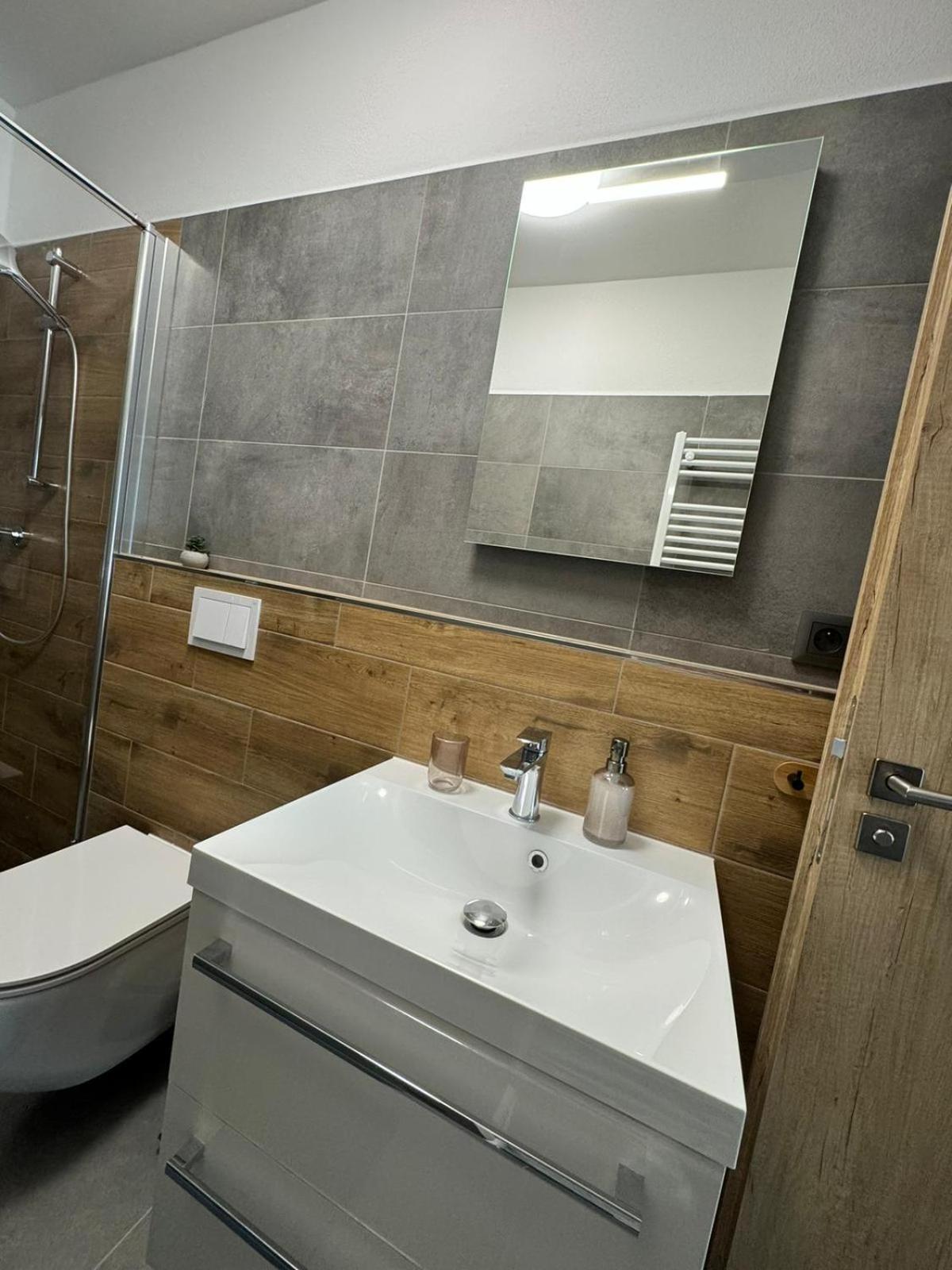 Hobiti Apartman - Sam Rathschlag Exteriér fotografie